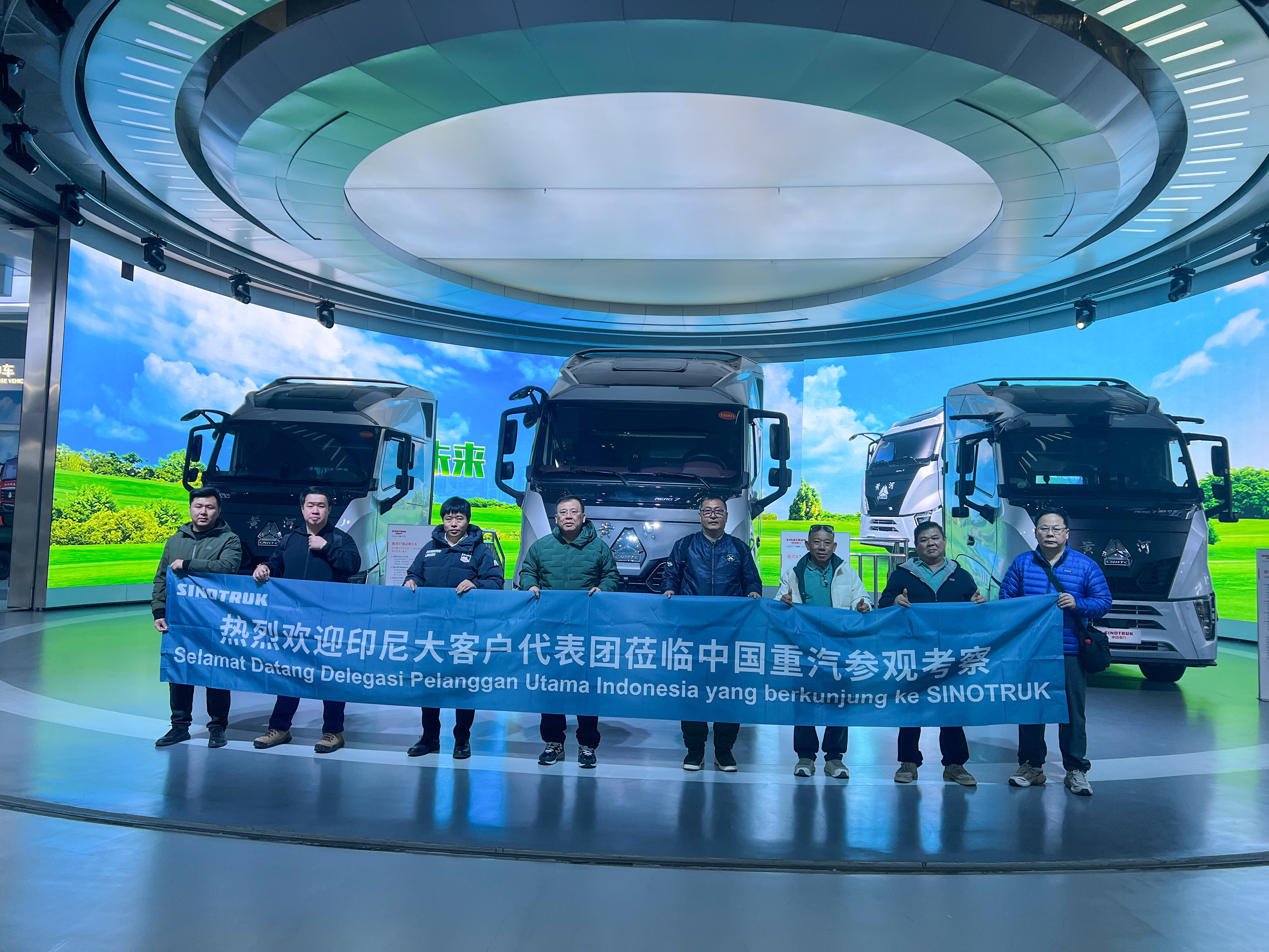 印尼大客戶到中國重汽考察交流 鎖定500臺車意向訂單